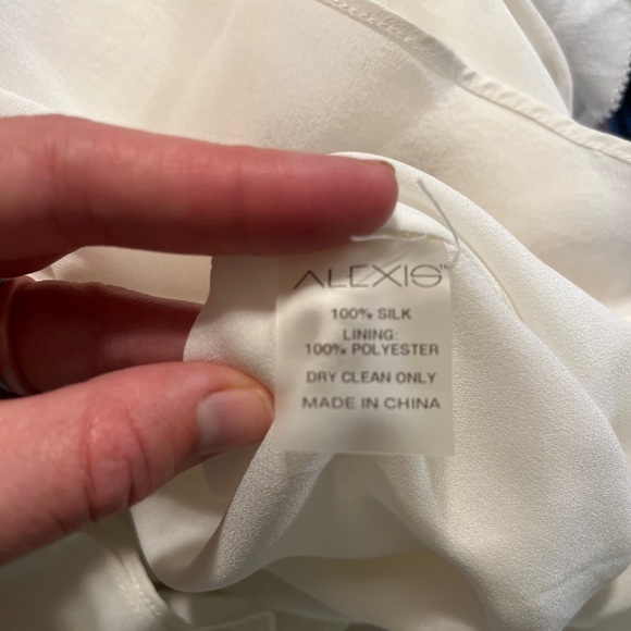 Alexis Butterfly Sleeve Silk Blouse - Picture 4 of 10